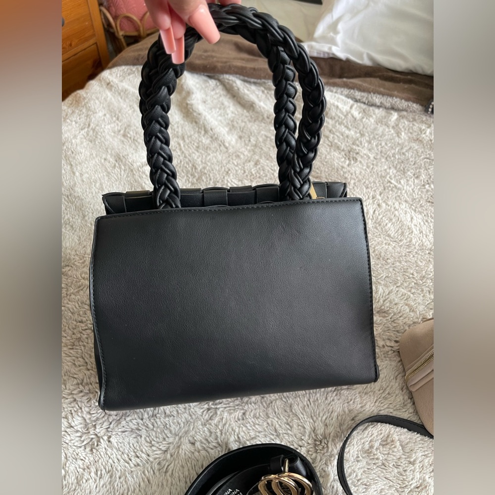 Purses/Wallet/Belt Lot - Picture 3 of 15